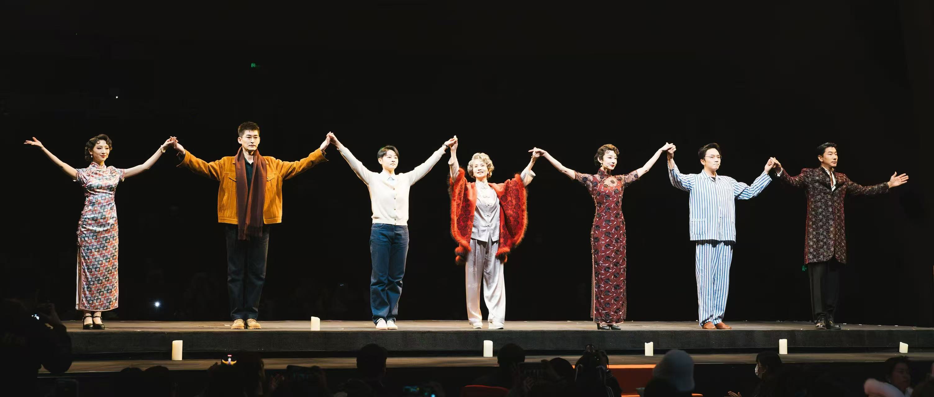 南吉首登话剧舞台 主演央华版《如梦之梦》广获赞誉